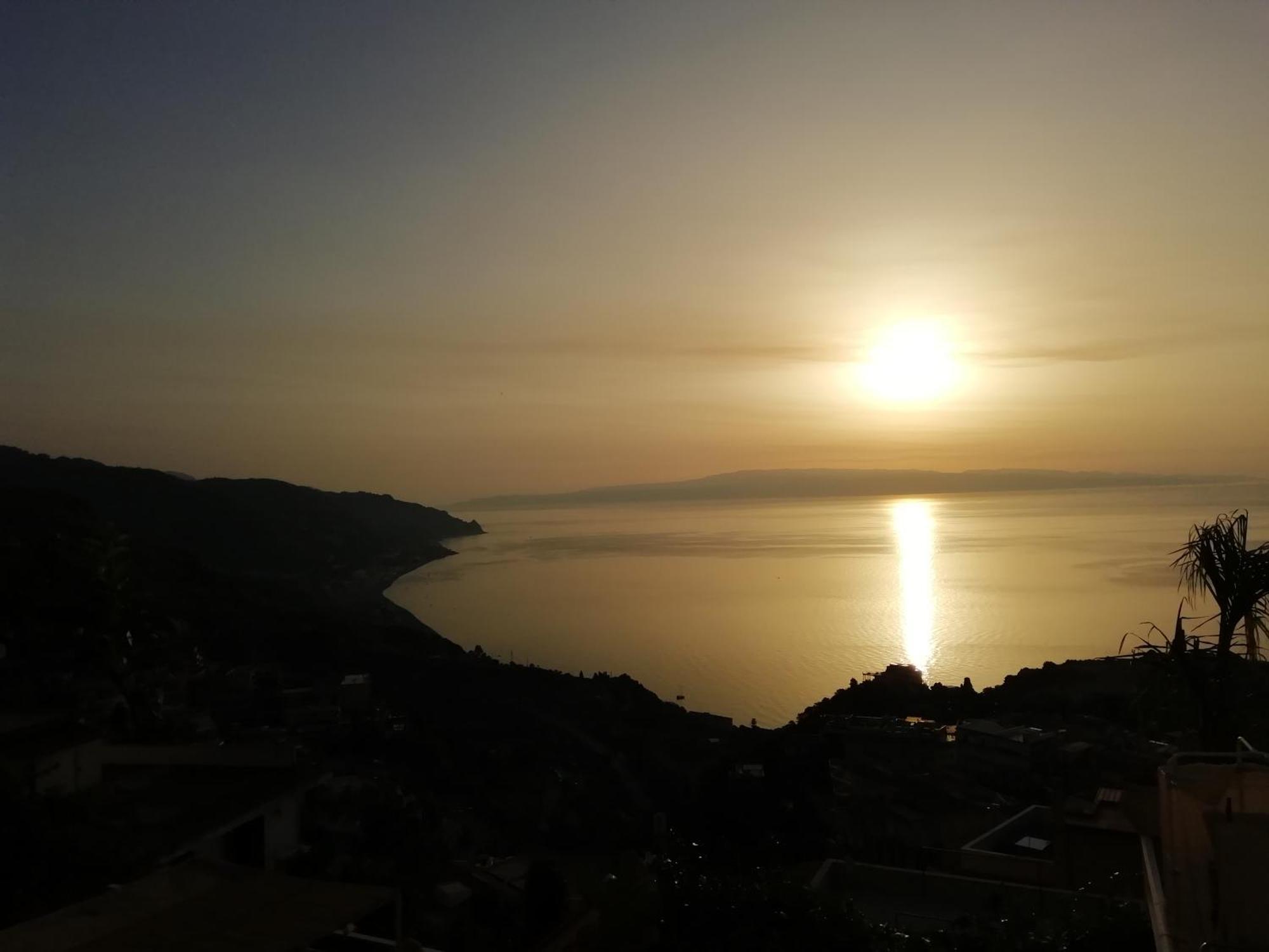 Villa Johnny And Mary'S House Breathtaking View Taormina Phòng bức ảnh